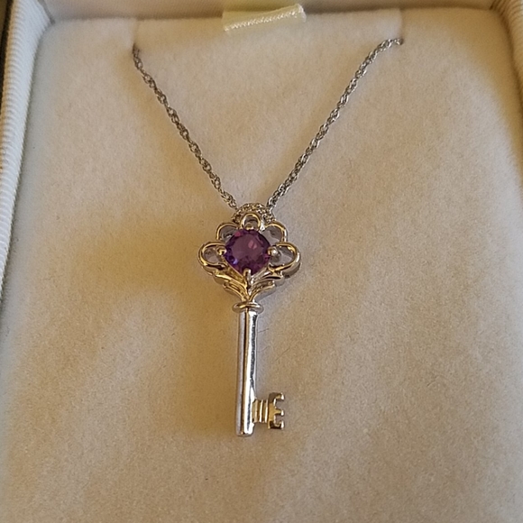 Necklace - Picture 3 of 3